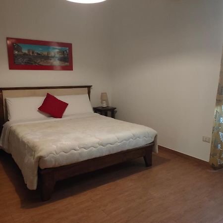 Family House Bed and Breakfast Lecce Esterno foto