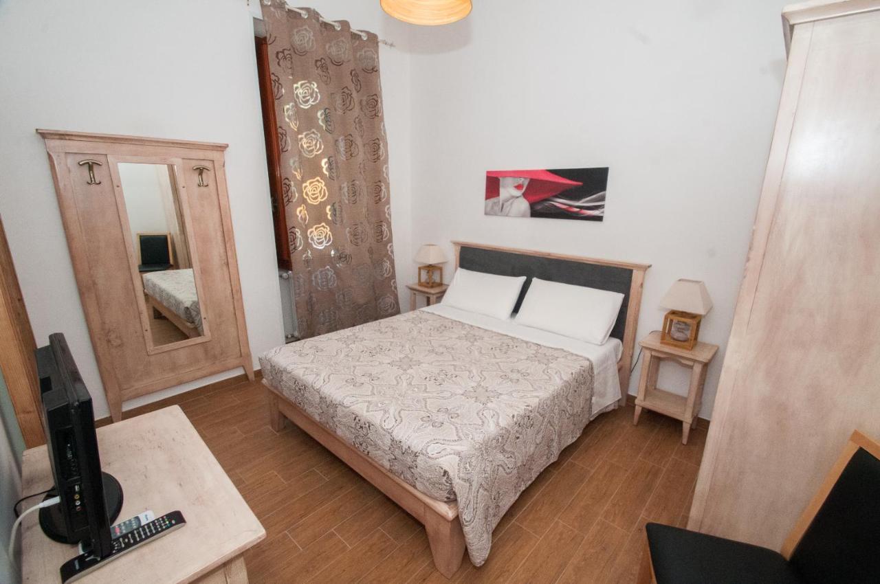 Family House Bed and Breakfast Lecce Esterno foto